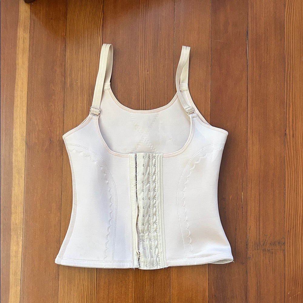 Elegant Cream Shapewear Corset